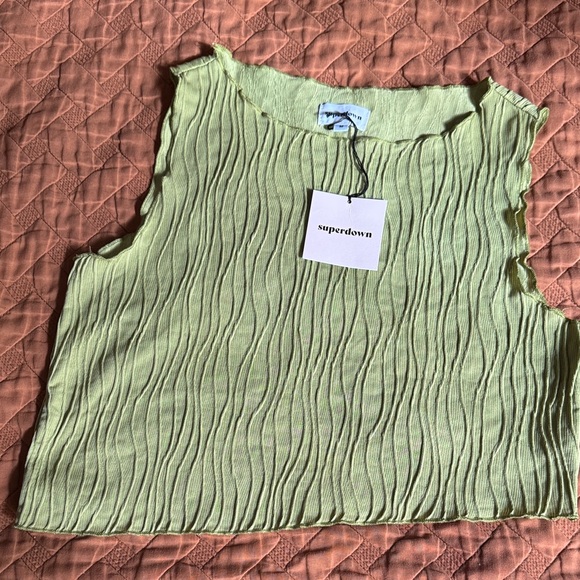 NWT Superdown Olive Green Textured Tank Top Medium - Picture 3 of 8